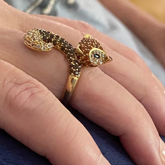 Beautiful  Foxy Lady Ring!! 14 k Gold over 925 Sterling Silver. Size 6 - 6.5. - Picture 2 of 7